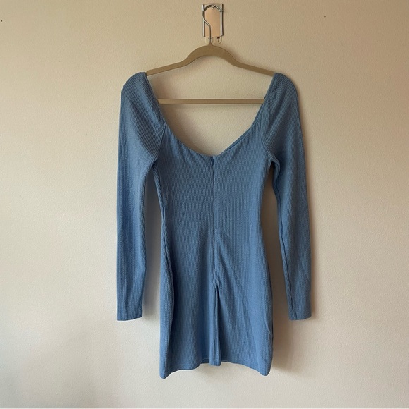 Milana Dress in sky blue - Picture 13 of 13